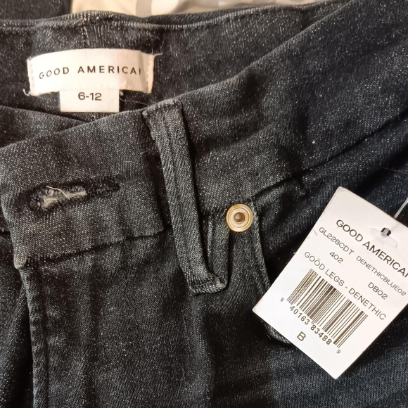 Good American Jeans - Picture 3 of 5